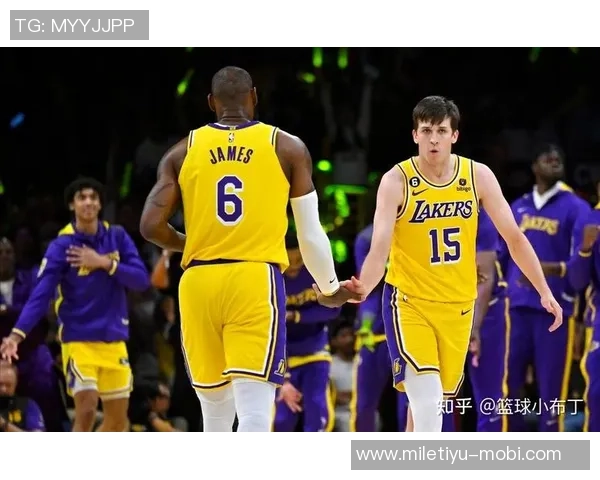 湖人是否该在里夫斯身价高峰时交易他火箭等球队或成最佳选择